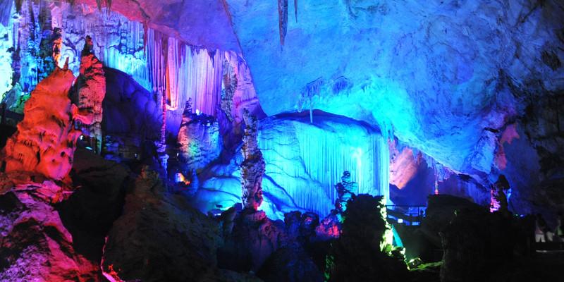 大山里的“超级充电宝” 两小时可充电38万度